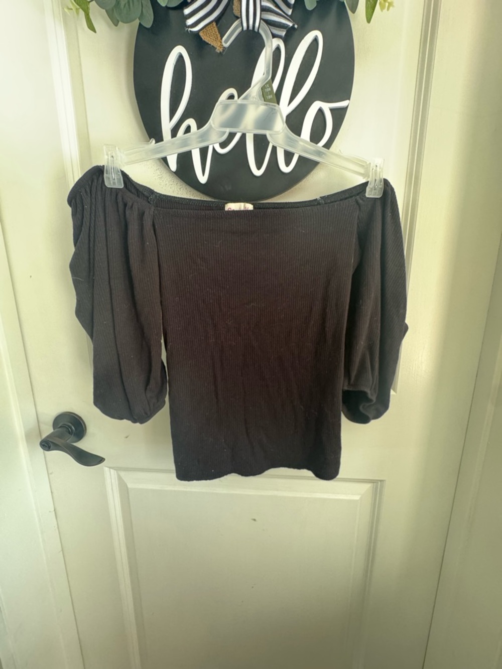 SO Black Off-Shoulder Ribbed Puff Sleeve Top